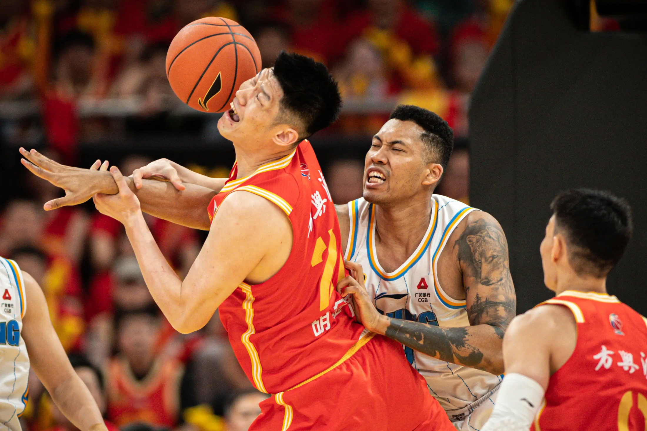 印第安纳步行者迎CBA常规赛关键赛，转会期回应争议，赛场秩序良好，球队文化再被提及的简单介绍